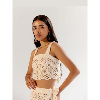 NOIB White Cotton Magda Crop Top