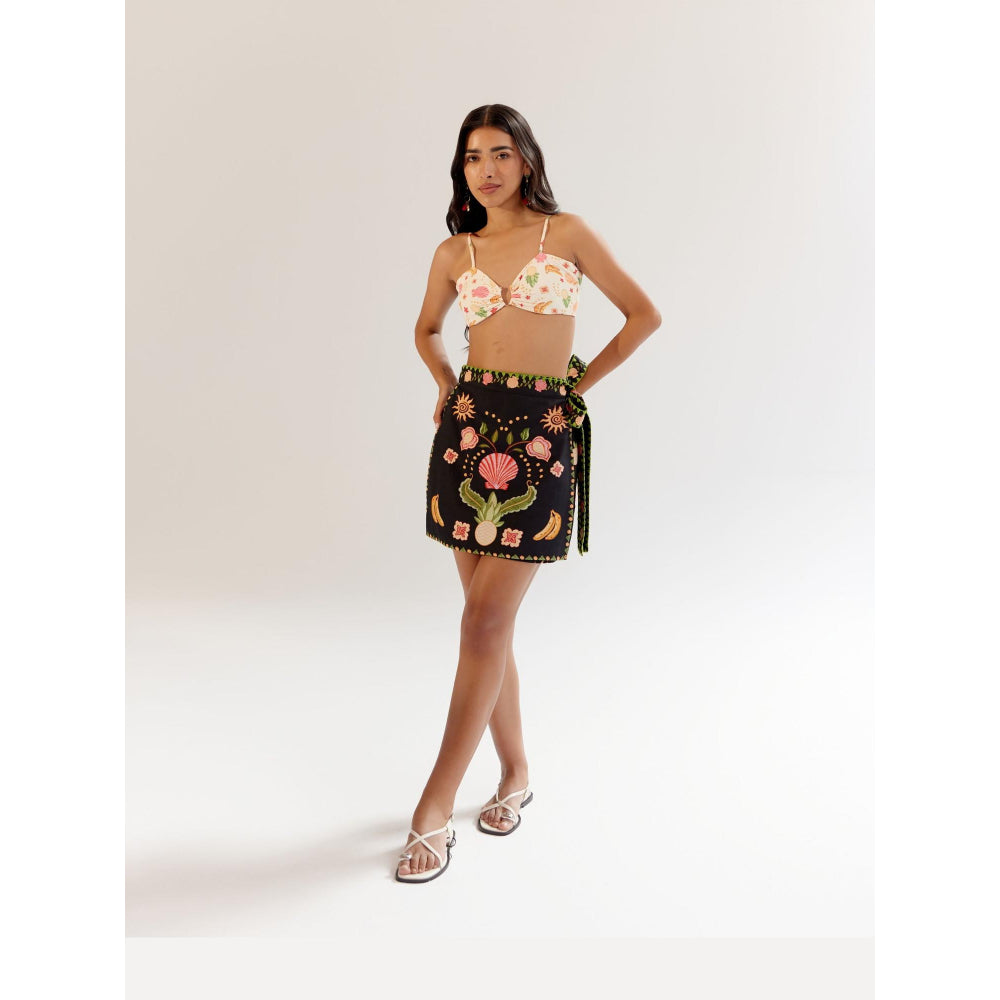 NOIB Seashell Black Cotton Wrap Me Round Mini Skirt
