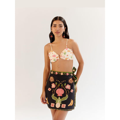 NOIB Seashell Black Cotton Wrap Me Round Mini Skirt