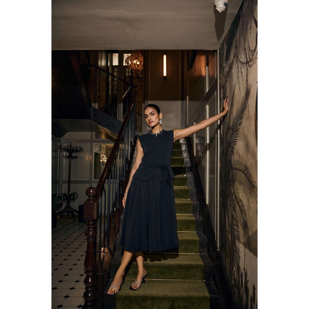 nona Womens Black Dress with Belt