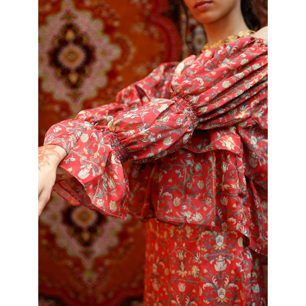 NORN Red Rabat Tier Top