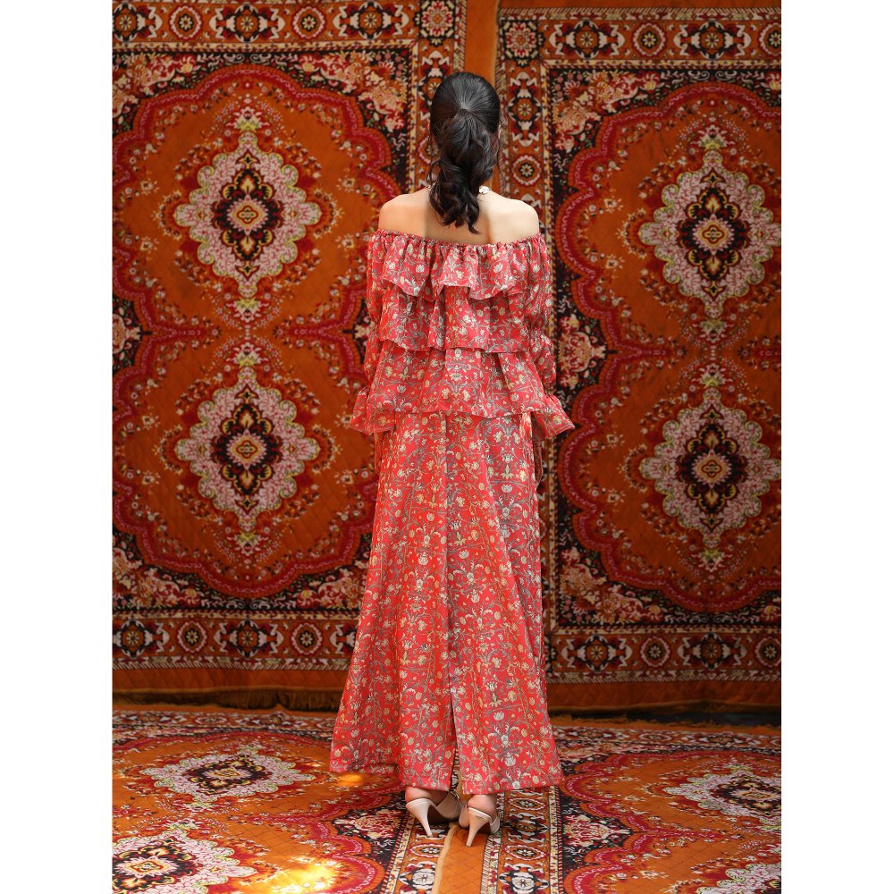 NORN Red Rabat Tier Top