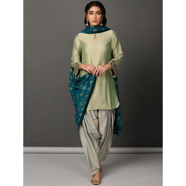 Nuhh Olive Short Straight Kurta With Salwar And Georgette Dupatta (Set of 3)