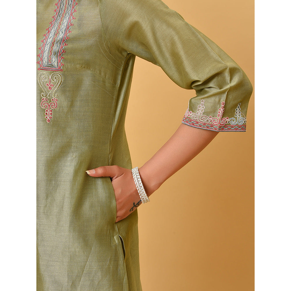 Nuhh Green Short Kurta And Pant With Dupatta (Set of 3)