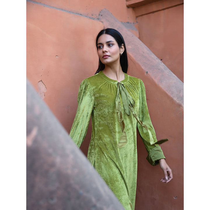 NUHH Green Wonderful Work Wear Velvet Kurta with Pant (Set of 2)