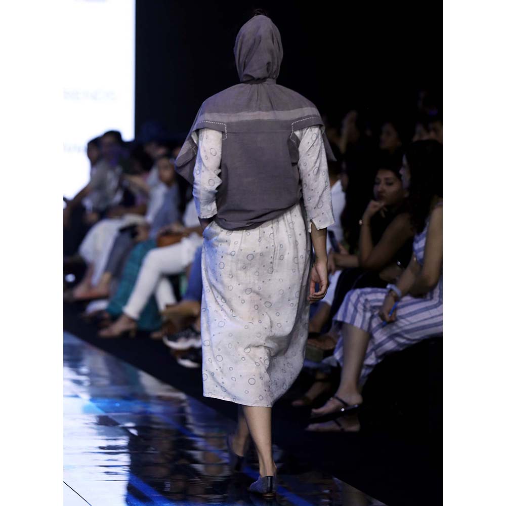 JAYATI GOENKA Taupe Solid Scarf