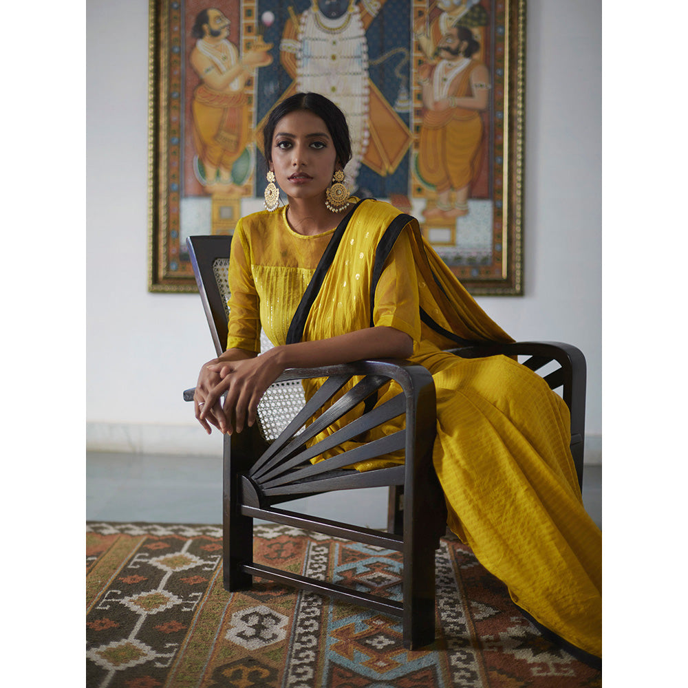 PEELI DORI Yellow Detailing Saree and Unstitched Blouse