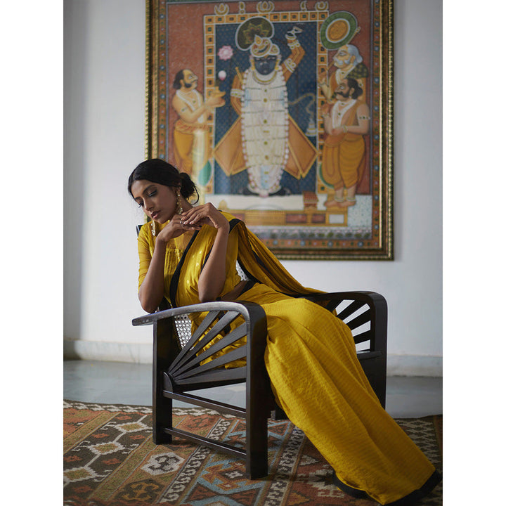 PEELI DORI Yellow Detailing Saree and Unstitched Blouse