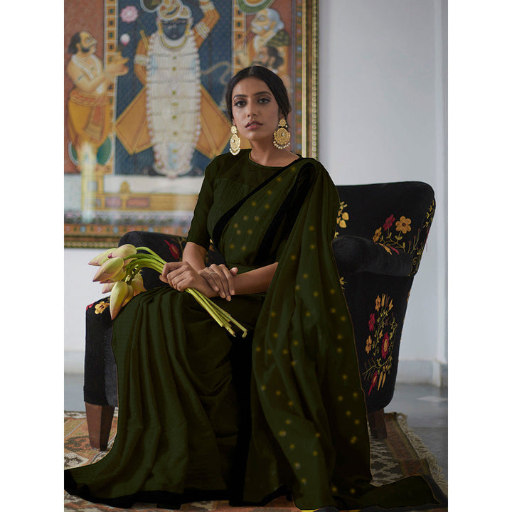 PEELI DORI Green Detailing Saree and Unstitched Blouse