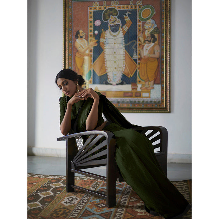 PEELI DORI Green Detailing Saree and Unstitched Blouse