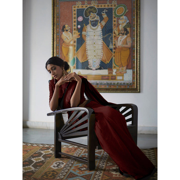 PEELI DORI Maroon Detailing Saree and Unstitched Blouse