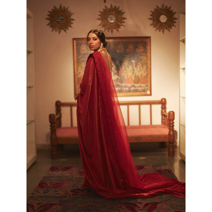 PEELI DORI Red Solid Saree and Unstitched Blouse