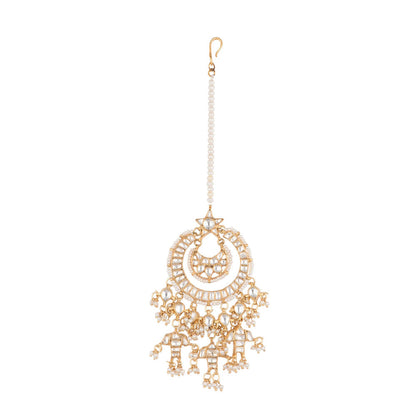 RIANA JEWELLERY Tikka With Star, Studded With White Jadtar Stones and Beaded With Tiny Pearl