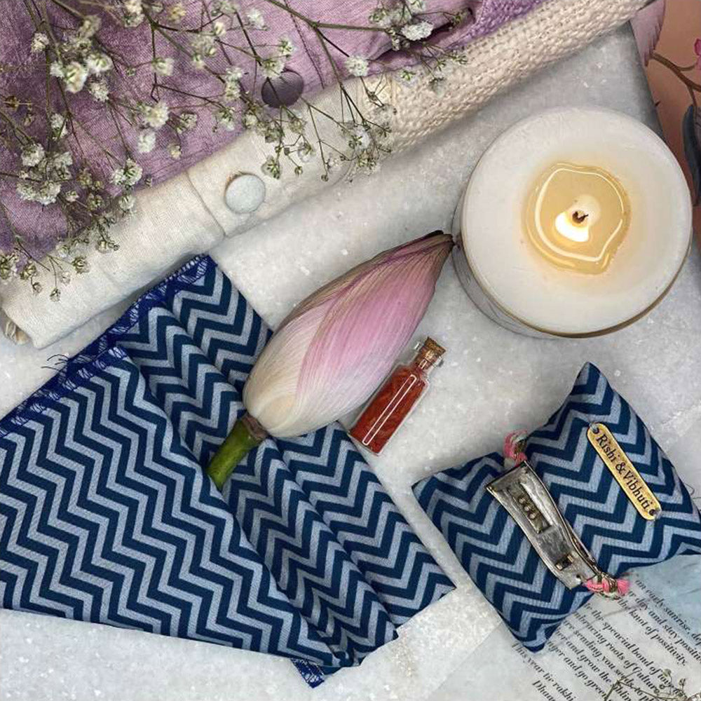 Rishi & Vibhuti Multi-Color Pearl Kautilya Rakhi