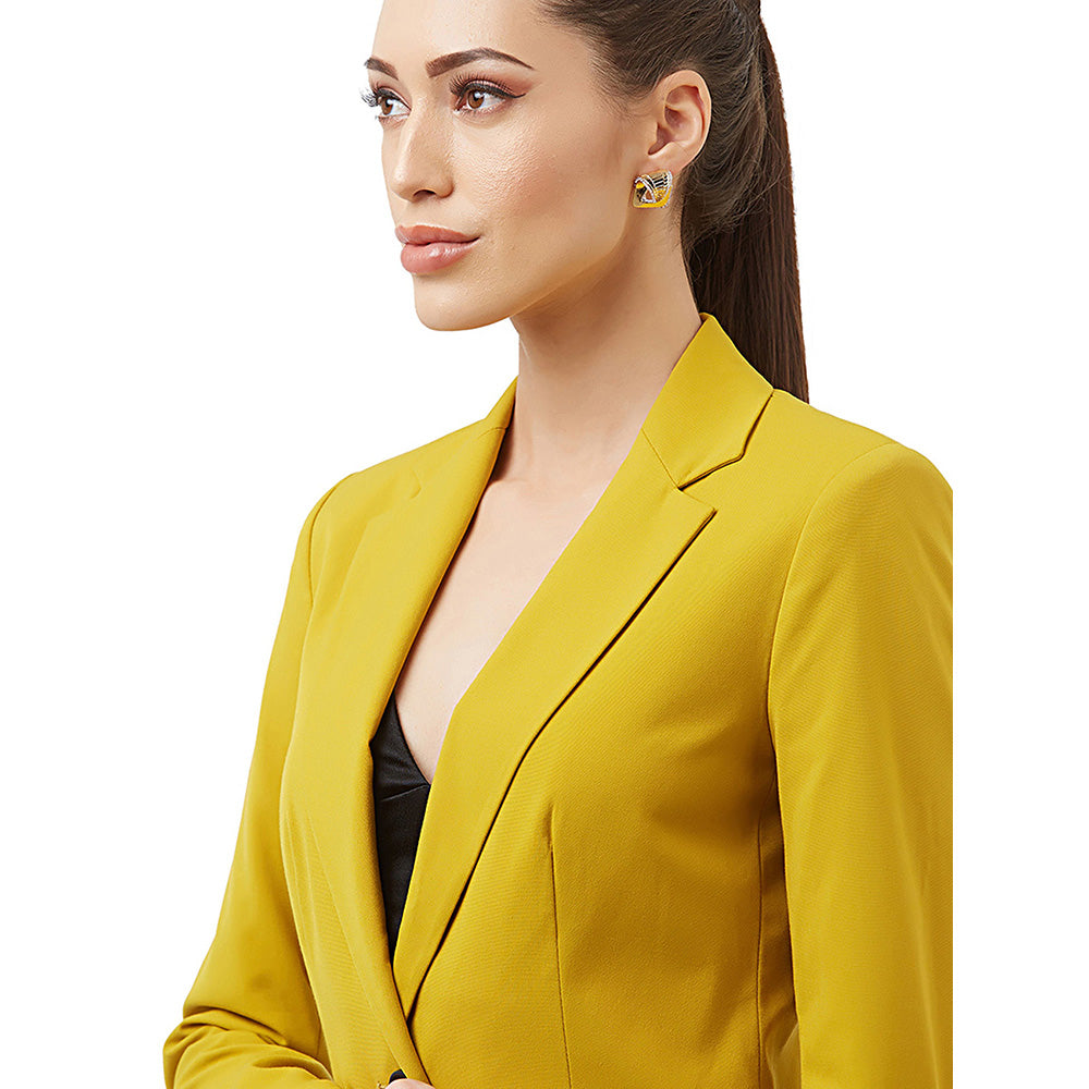 Shaze Gold Curve Edge Earrings