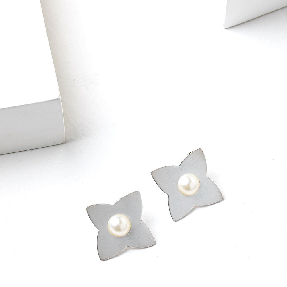 Suhani Pittie Silver Four Petal Floral Stud Earrings With Pearls