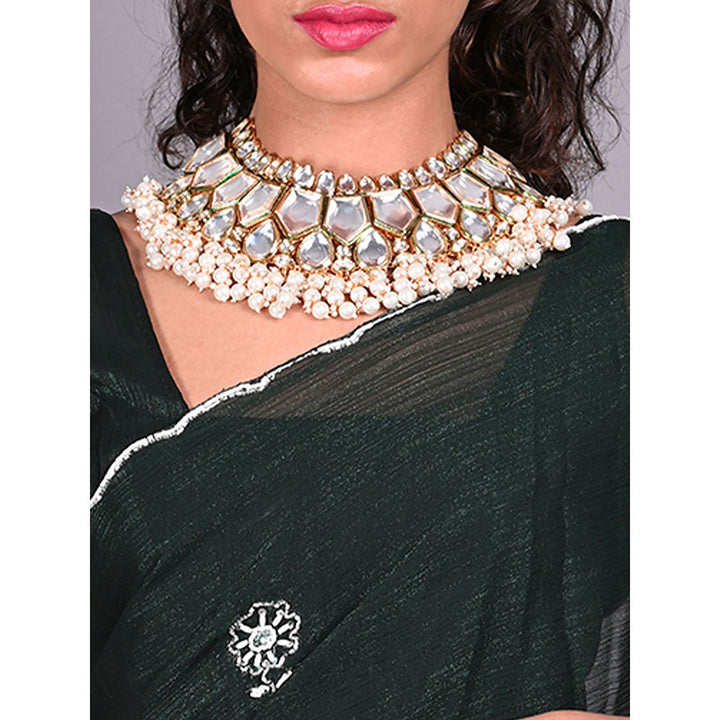 Odette Green Silk Blend Embroidered Saree For Women with Unstitched Blouse