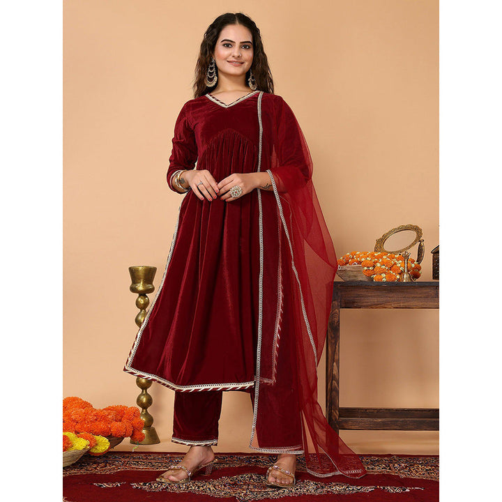 Odette Maroon Velvet Solid Kurta and Pant with Dupatta for Women (Set of 3)