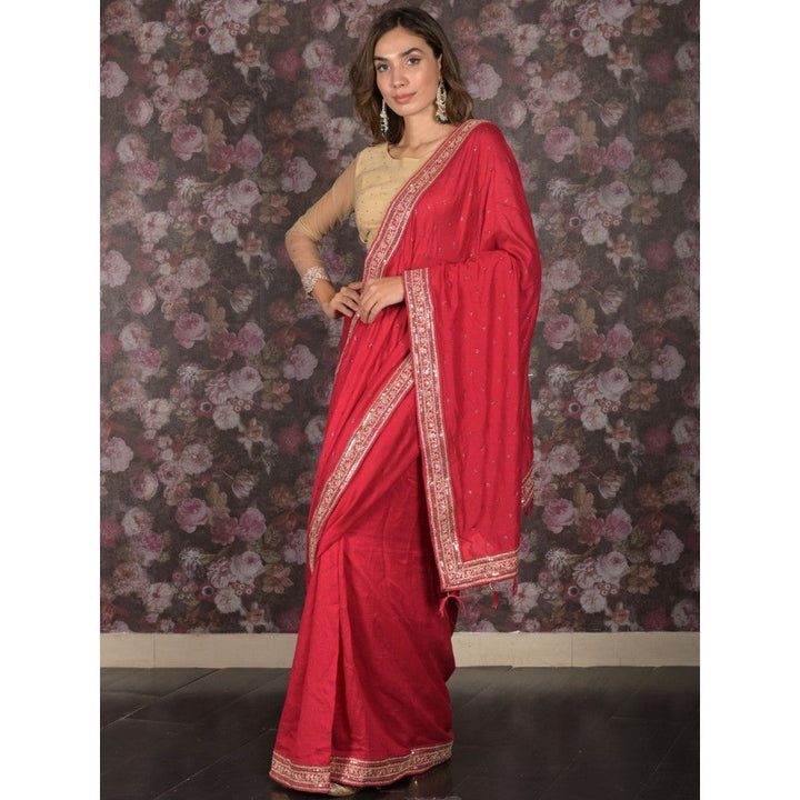 Odette Women Magenta Crepe Embroidered Saree with Unstitched Blouse