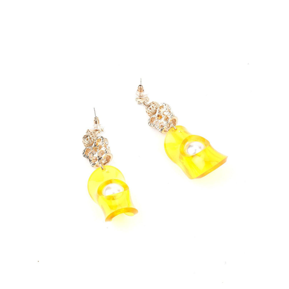 Odette Women Crown Designed On Top With Yellow Twisted Earrings