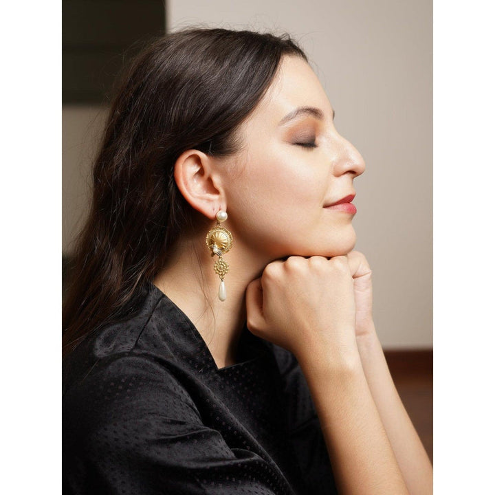 Odette Women Kinky Matted Dangle Earrings!