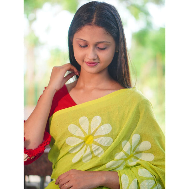 Odette Womens Yellow Printed Cotton Saree with Unstitched Blouse