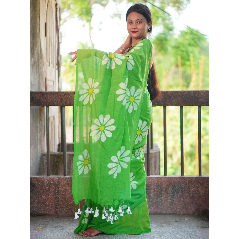 Odette Womens Green Printed Cotton Saree with Unstitched Blouse