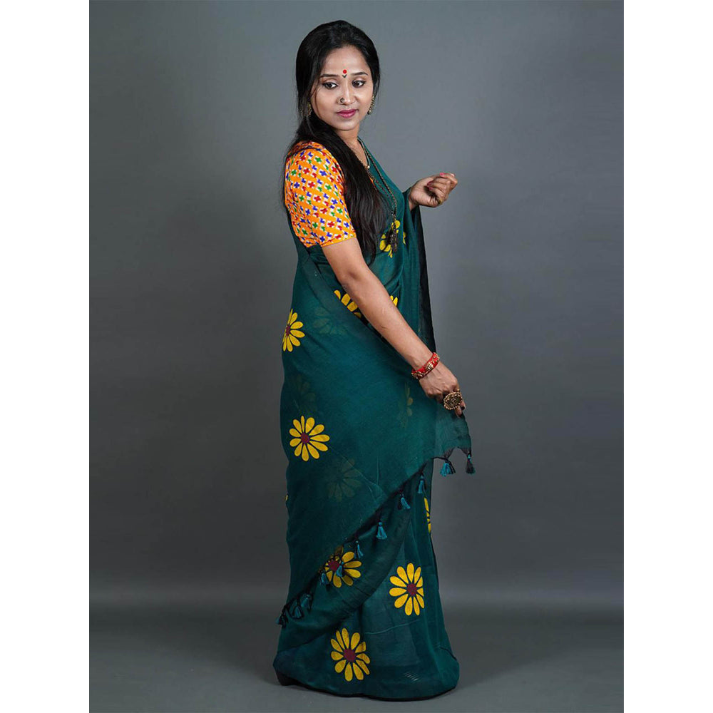 Odette Womens Green Printed Cotton Saree with Unstitched Blouse