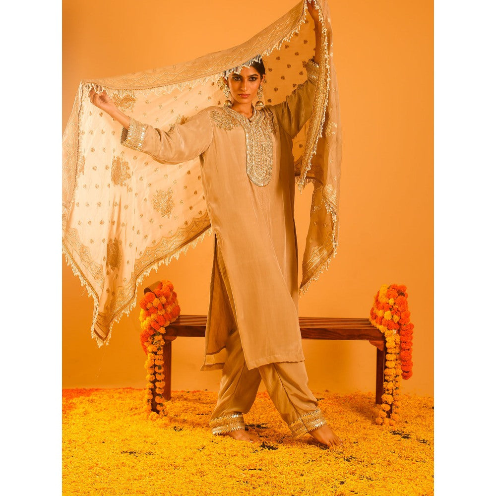 OHH CROW Beige Straight Length Kurta with Pant and Dupatta (Set of 3)