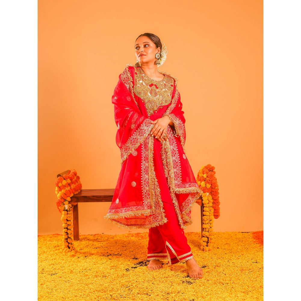 OHH CROW Red Straight Length Kurta with Pant and Dupatta (Set of 3)