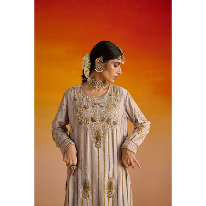 OHH CROW Beige Embroidered Raw Silk Kurta with Pant and Dupatta (Set of 3)