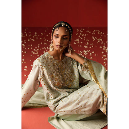 OHH CROW Green Embroidered Raw Silk Kurta with Pant and Dupatta (Set of 3)