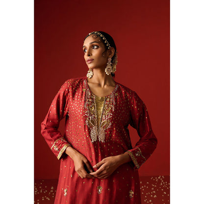 OHH CROW Maroon Embroidered Chanderi Kurta with Pant and Dupatta (Set of 3)