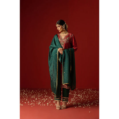 OHH CROW Maroon Embroidered Chanderi Kurta with Pant and Dupatta (Set of 3)