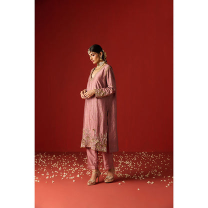OHH CROW Pink Embroidered Raw Silk Kurta with Pant and Dupatta (Set of 3)