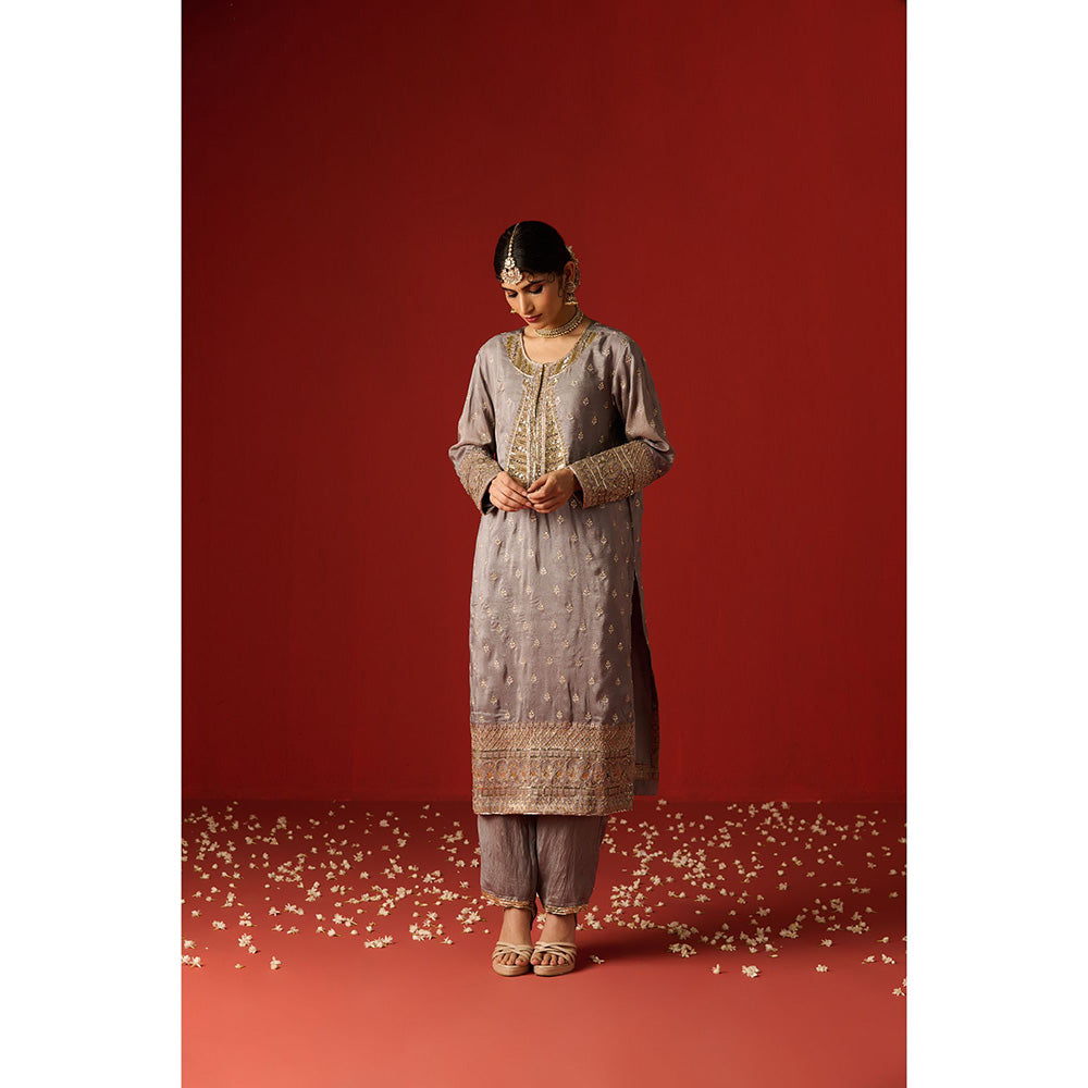 OHH CROW Grey Embroidered Cotton Silk Kurta with Pant and Dupatta (Set of 3)