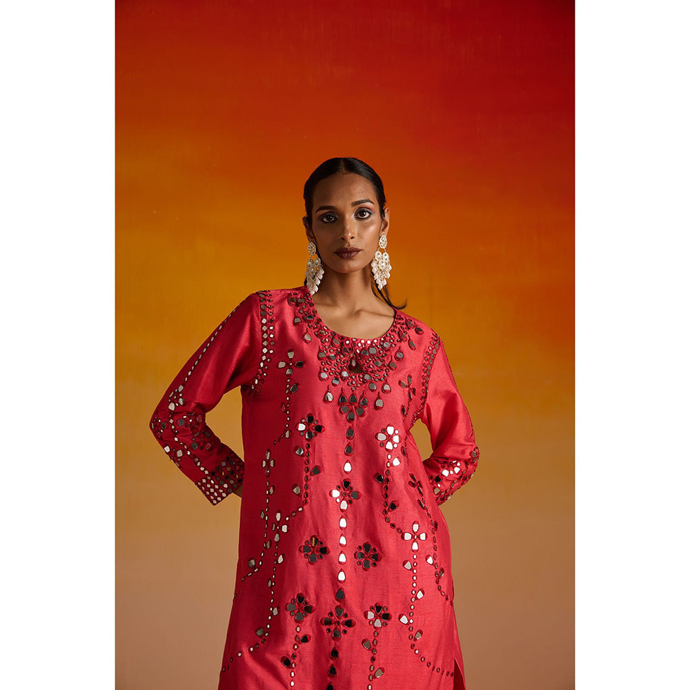 OHH CROW Pink Embroidered Raw Silk Kurta with Pant and Dupatta (Set of 3)