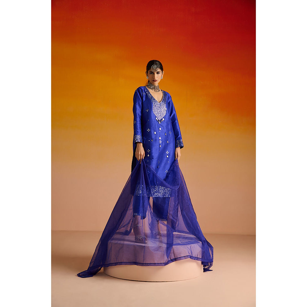 OHH CROW Blue Embroidered Raw Silk Kurta with Pant and Dupatta (Set of 3)