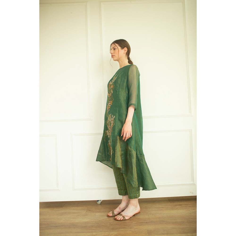 OJA Aurum Plantation Green Kurta and Pant (Set of 2)