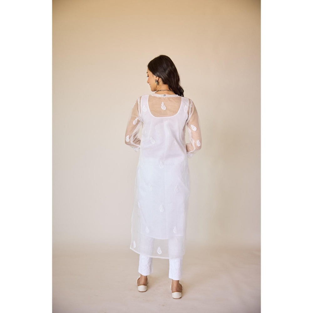 Old Marigold Elina White Organza Hand Embroidered Chikankari Kurta With Slip (Set of 2)
