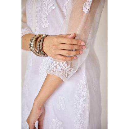 Old Marigold Elina White Organza Hand Embroidered Chikankari Kurta With Slip (Set of 2)