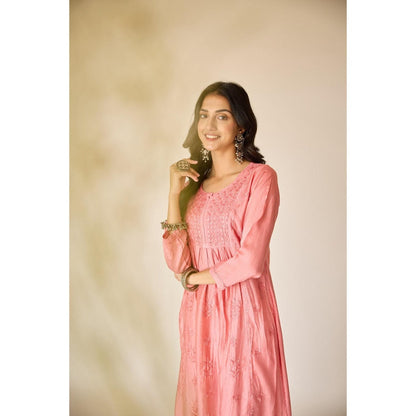 Old Marigold Tala Peach Chanderi Hand Embroidered Chikankari Kurta