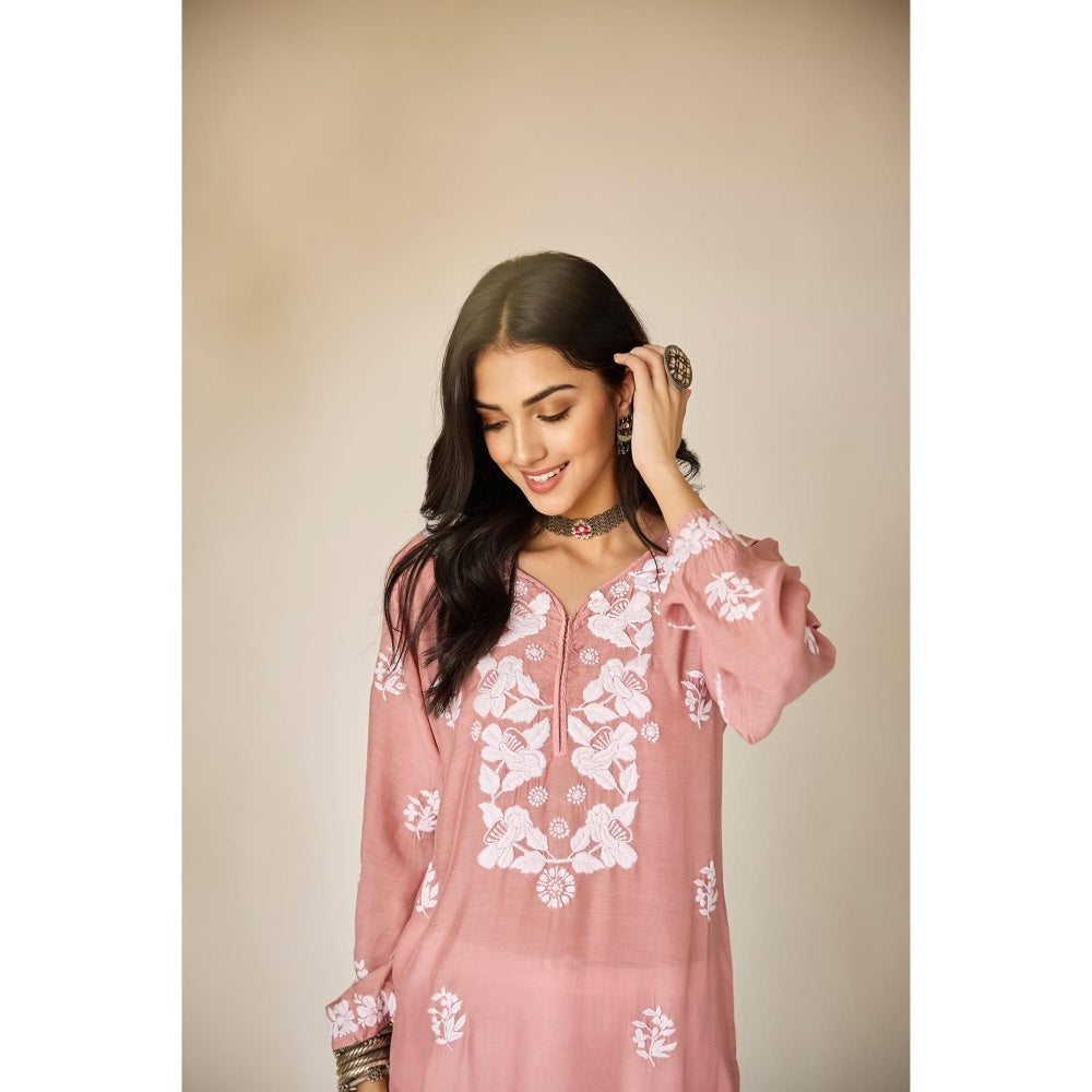Old Marigold Crest Dusty Pink Muslin Hand Embroidered Chikankari Kurta