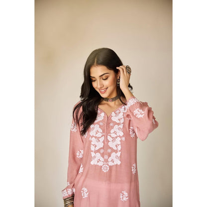Old Marigold Crest Dusty Pink Muslin Hand Embroidered Chikankari Kurta