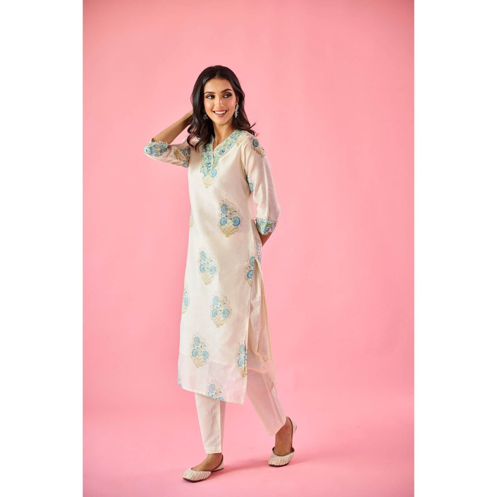 Old Marigold Dilruba Off White Chanderi Hand Embellished Kurta Pant & Dupatta (Set of 3)