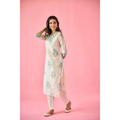 Old Marigold Dilruba Off White Chanderi Hand Embellished Kurta Pant & Dupatta (Set of 3)