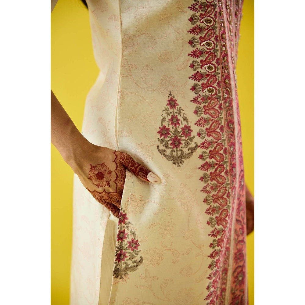 Old Marigold Off White Chanderi Hand Embellished Kurta Pant & Dupatta (Set of 3)