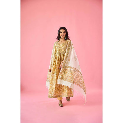 Old Marigold Parizaad Yellow Chanderi Hand Embellished Kurta Pant & Dupatta (Set of 3)