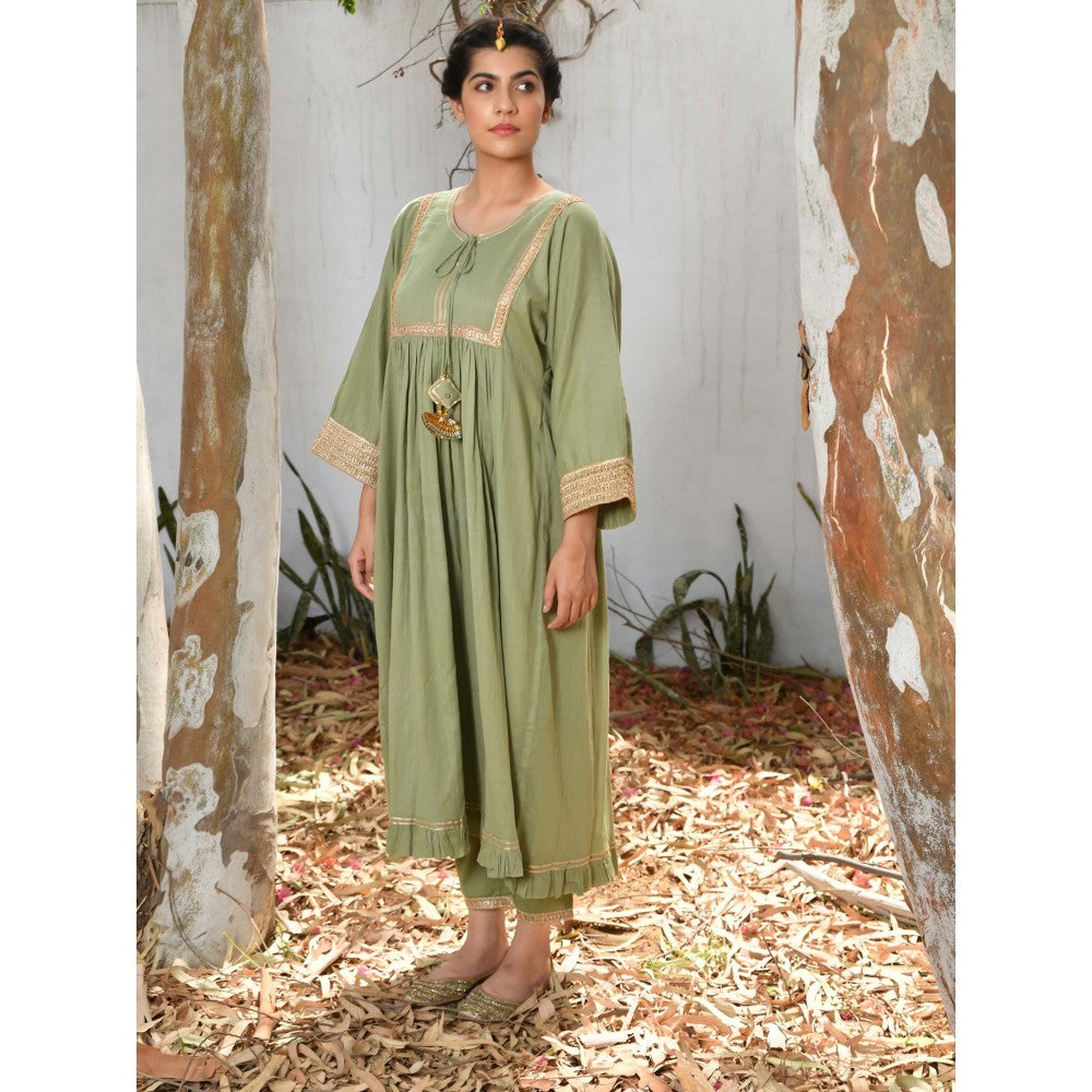 OMAANA Green Haseena Kurta Set (Set of 3)