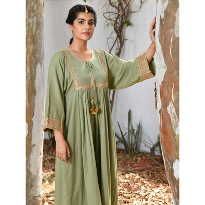 OMAANA Green Haseena Kurta Set (Set of 3)